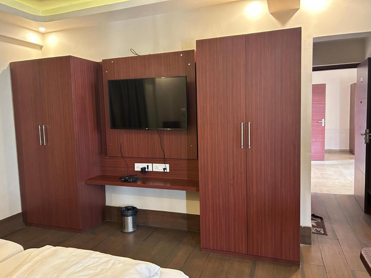 The Aster Enclave Hotel Kolkata Exterior photo
